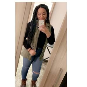 Meet your Posher, Sierra